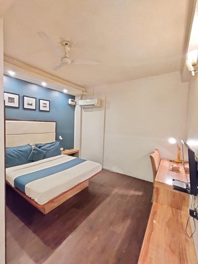 Hotel Moon Residency - Near Airport New Delhi